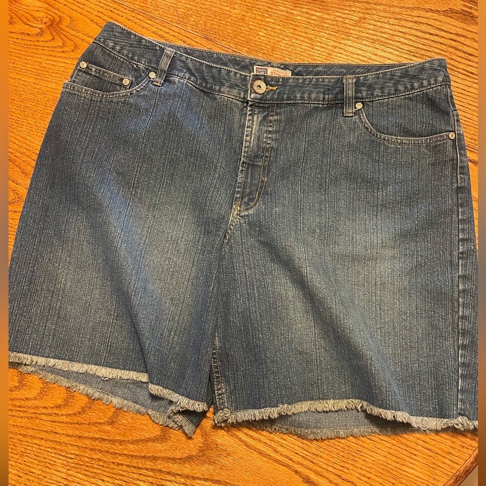 Faded glory womens denim shorts size 18w